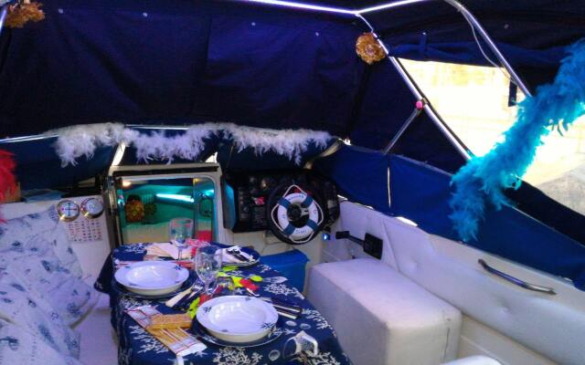 Boat  Breakfast Cagliari