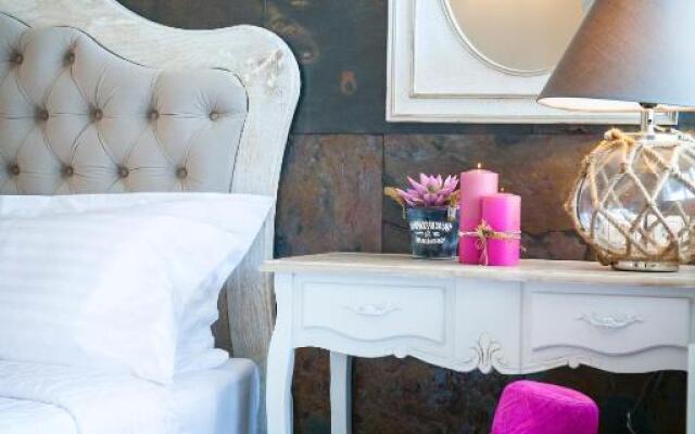 Villa Teresa Luxury Suites