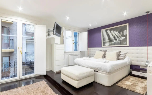 OLD TOWN II apartment by Aston Rentals