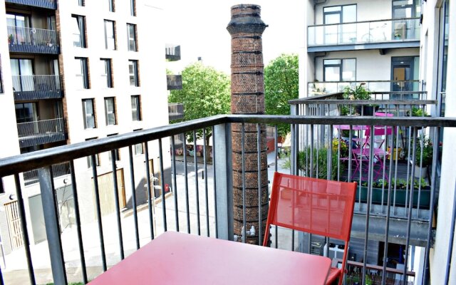 Modern 2 Bedroom Apartment Next To Olympic Park