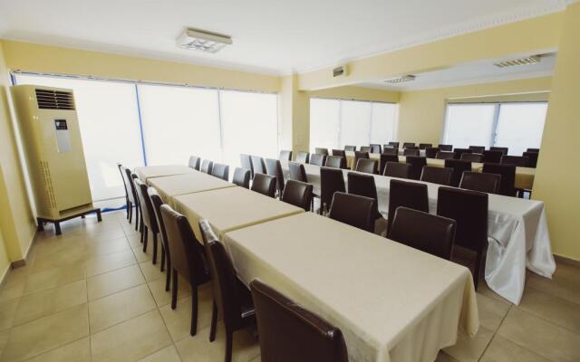 Ozalp Han Hotel