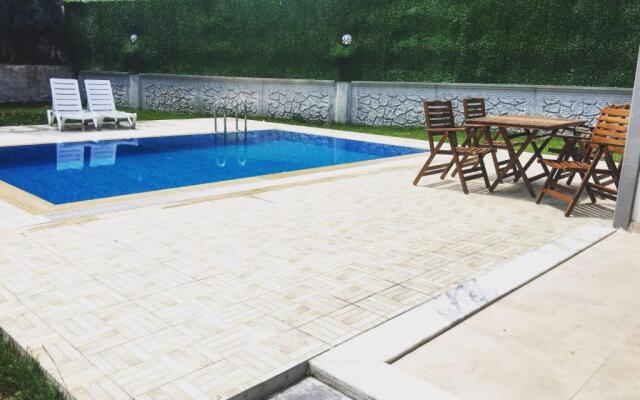Villa Golyolu 1-2