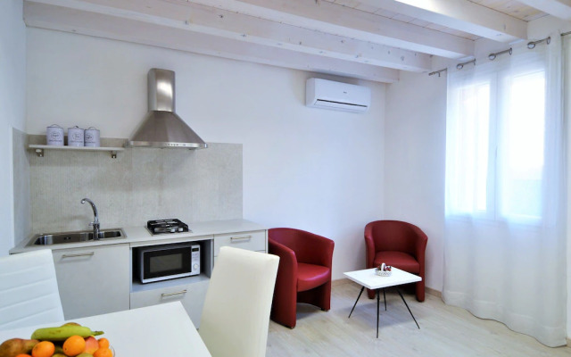 Pleasant Apartment in Miane With Shared Swimming Pool