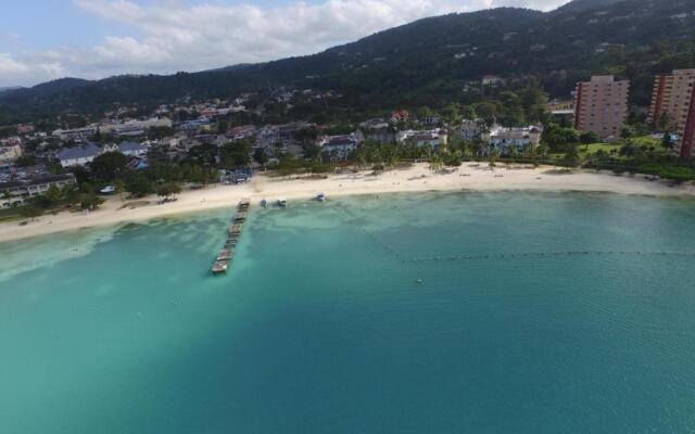 Sandcastles Beach Resort