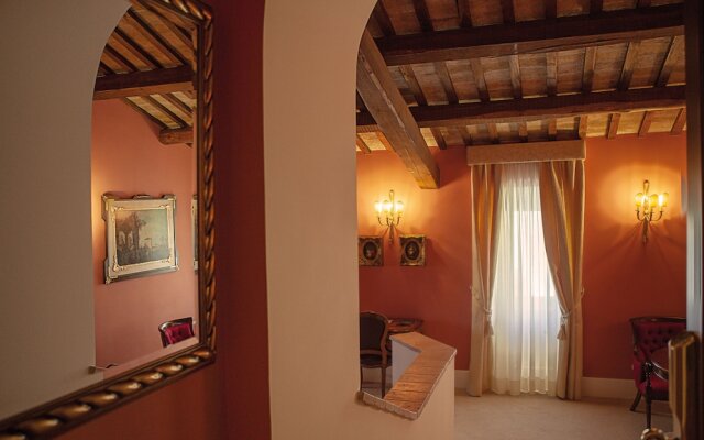 Borgo Pilotti Hotel & Restaurant