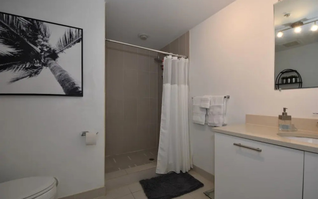Lovely apt in the heart Midtown