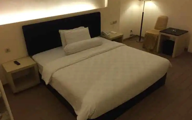 Grand Surya Hotel