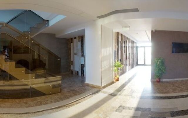 Apart holiday Coralia Mamaia CityLiving