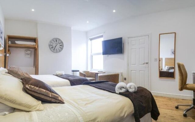 Tunnard House