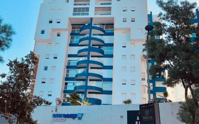 Royal Apartments , Blvd Nitza 8