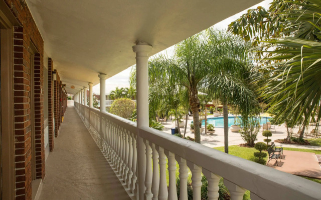 Best Western Palm Beach Lakes