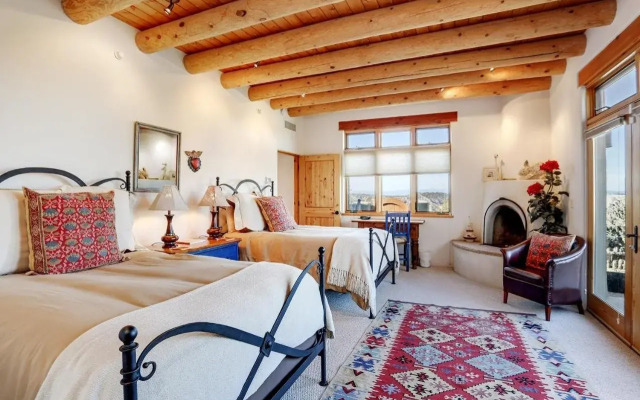 Bishops Lodge Villa Corazones