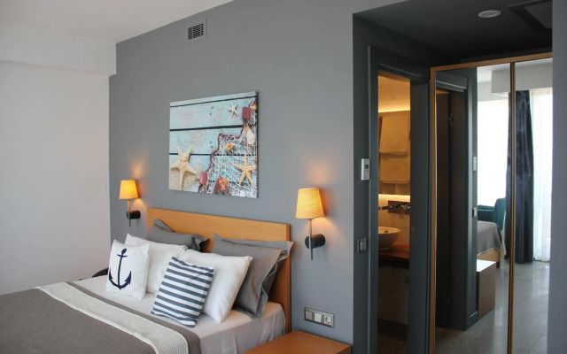 Port Marina Hotel