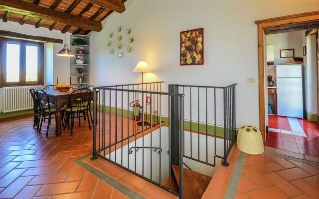 Spacious Villa in Marradi with Swimming Pool