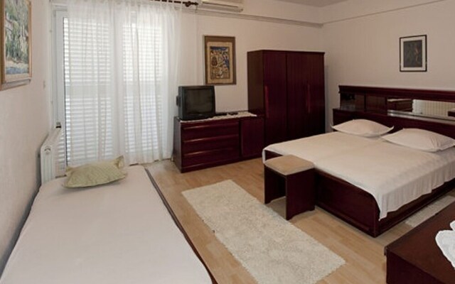 Roza - 200 m From sea - A1
