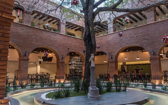 Punto Madero Hotel & Plaza