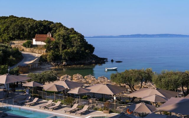 Prima Vista Beachfront Boutique Hotel