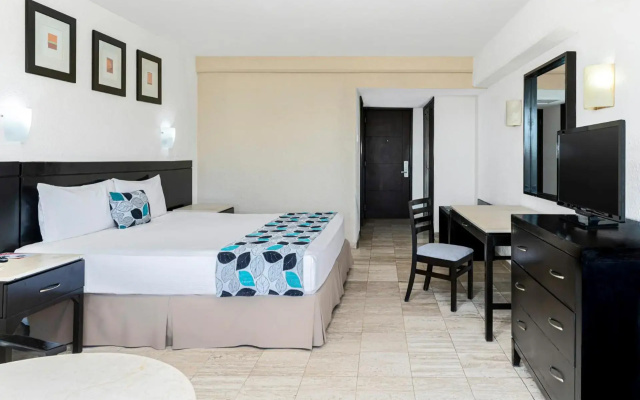 Krystal Ixtapa All Inclusive