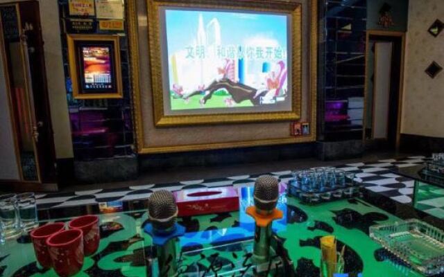 Deyuan Hotel (Shaoguan Nanhua Temple)