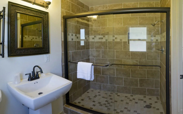 Sunset Lodge Escanaba