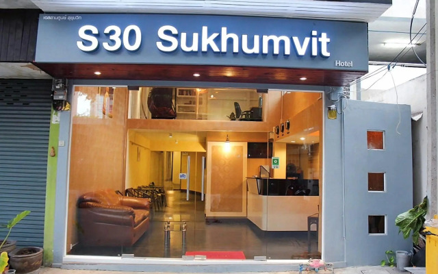 S30 Sukhumvit Hotel