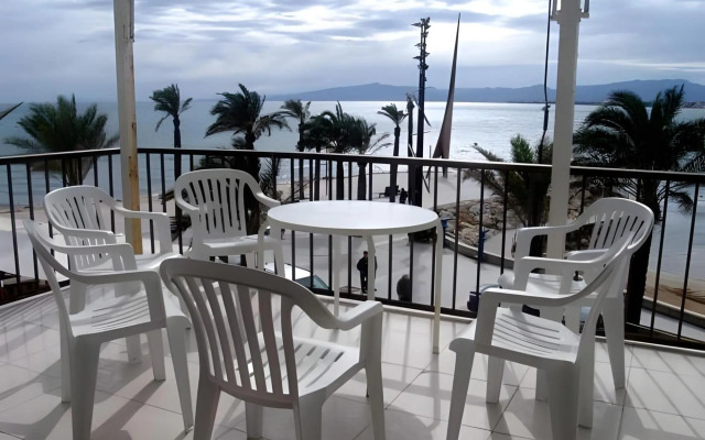 UHC Acantilados Family Apartments