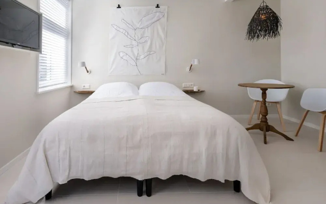 Pleasaing Holiday Home in Oostkapelle Near Centre