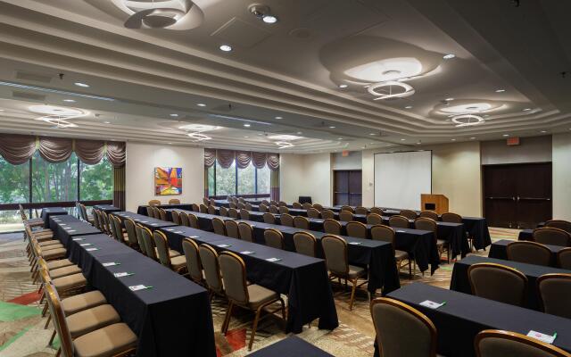 Holiday Inn Austin -Town Lake by IHG