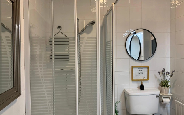 Follies Suites Ballyvoile