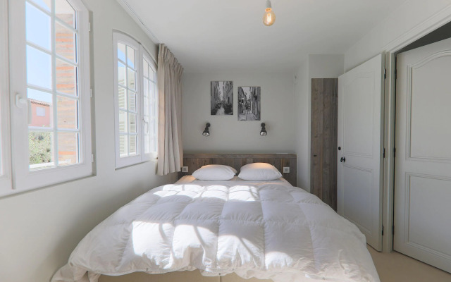 Pleasant House for 8 People & 12 m Mooring