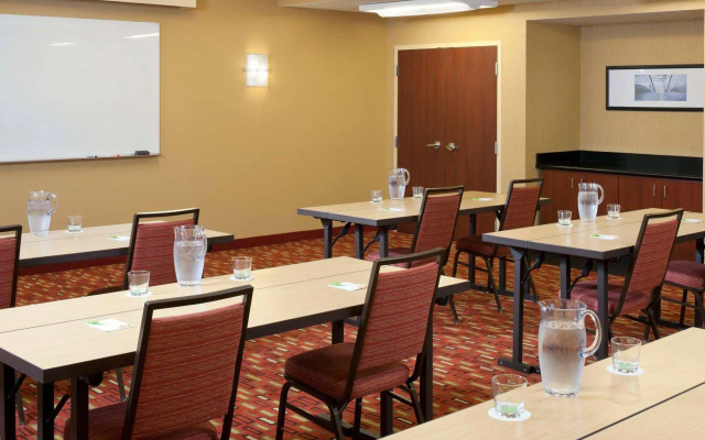 Courtyard by Marriott Cincinnati Blue Ash