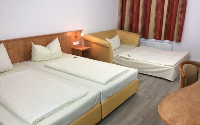 Main Kinzig Hotel am Limes