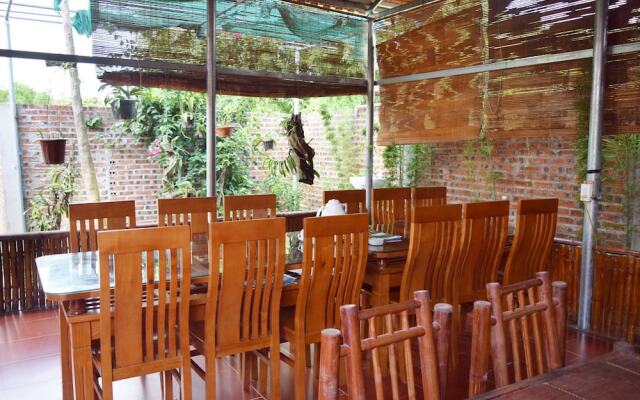 Van Long Family Homestay