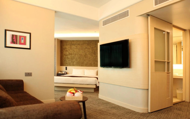 South Pacific Hotel