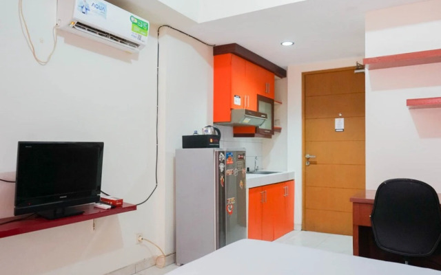 Comfy Studio Apartment at Margonda Residence 2 By Travelio