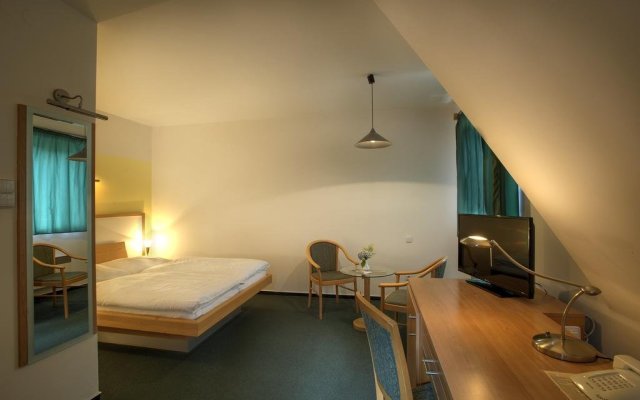 Parkhotel Skalní město