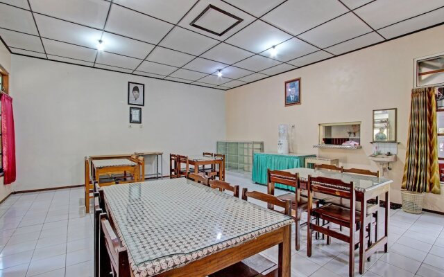 OYO 92885 Satriafi 2 Hotel