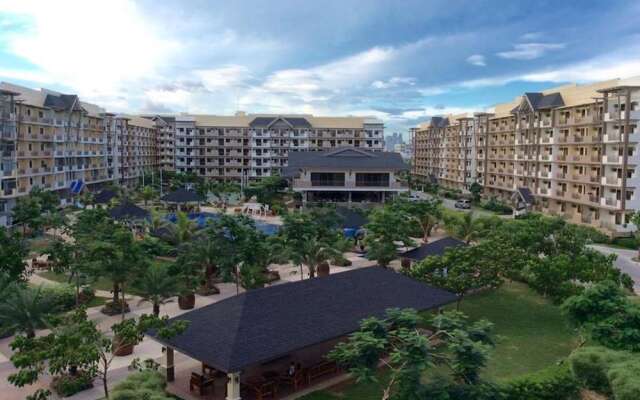 Condo at Arista Place