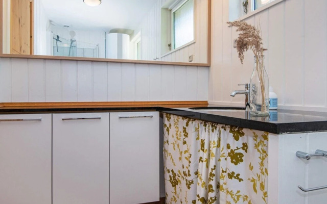 6 Person Holiday Home in Hojslev