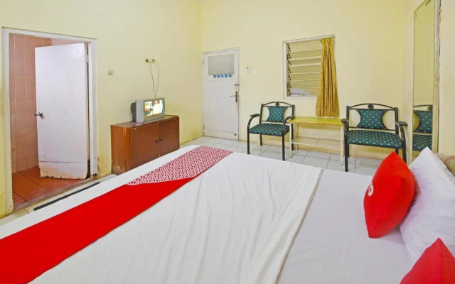 OYO 3722 Hotel Mutiara