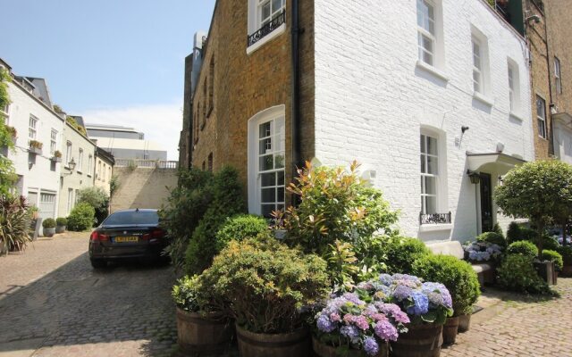 Thurloe Place Mews