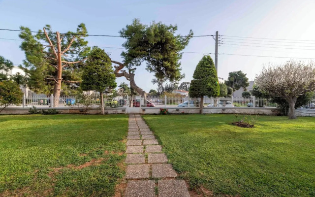 Glyfada Coastside Apartment