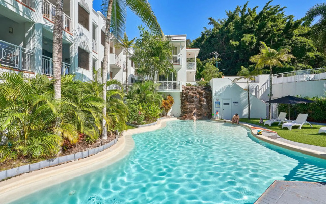 Alassio Palm Cove