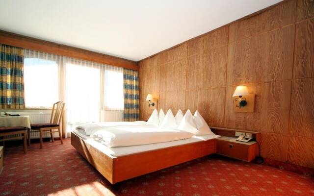 Hotel Tiroler ADLER Bed & Breakfast