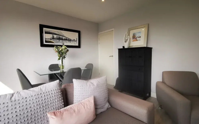 A Place With A View  - 2 bed village apartment