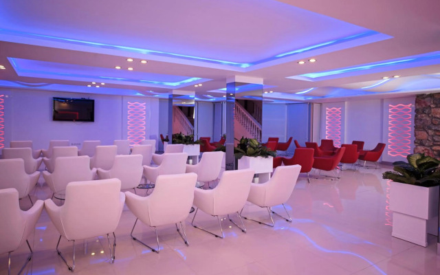 Sunny Hill Alya Hotel