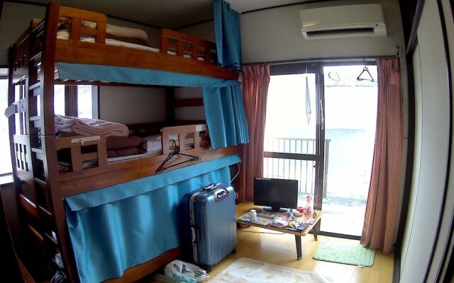 GUEST HOUSE IN AMAMI RYOUFUU - Hostel