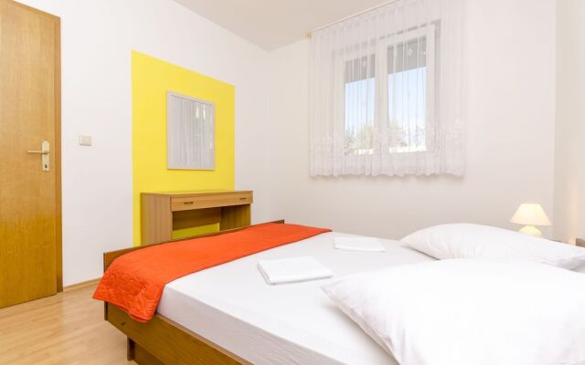 Apartman Mart