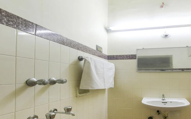 Spot On 62694 Hotel Maruthi