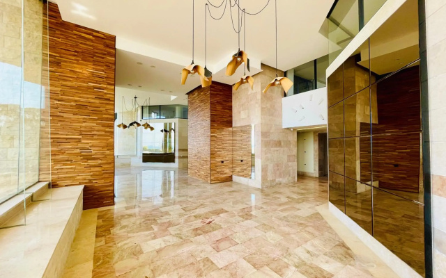 Royal Aparatment on the Sea , Blvd Nitza 34